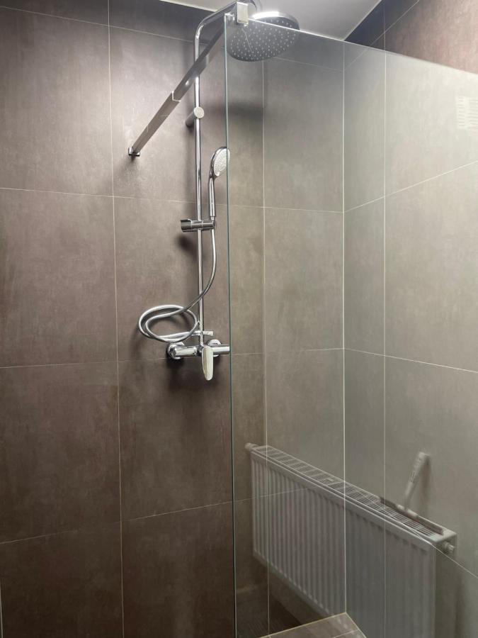Ruime Luxe In Centrum Brugge Met Badkamer!